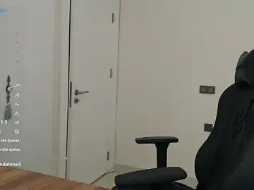 _Just_a_queen_3  live sex cam