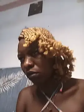 Freaky_mavin  live sex cam