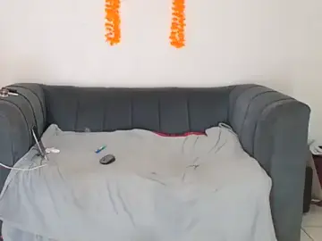 BUSTYQUEEN56  live sex cam