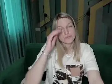 EmilyWalkeri  live sex cam