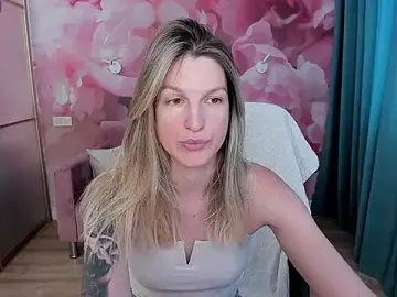 EmilyWalkeri  live sex cam