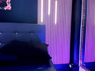 EvaaLovia1  live sex cam