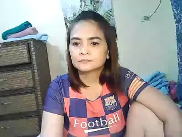 Kisses-13  live sex cam