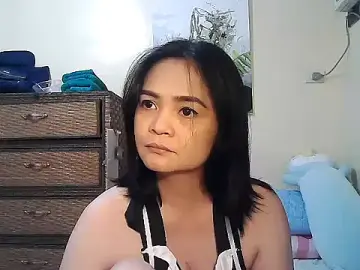 Kisses-13  live sex cam