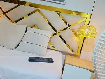 Laurita_Small  live sex cam