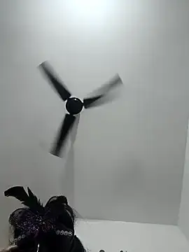 Ranilahudkar  live sex cam