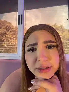 Beella1_  live sex cam