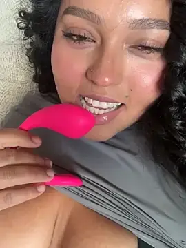 Gata_fyera  live sex cam