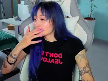 Im_suka  live sex cam