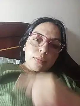 Julietitamor  live sex cam