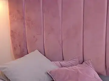 LeenaBrown  live sex cam