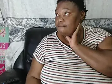 MATUREBUSSTY  live sex cam