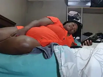 MATUREBUSSTY  live sex cam