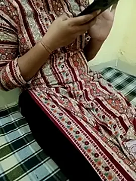 Seema_yadav01  live sex cam