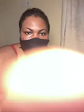 Suzzylove26  live sex cam