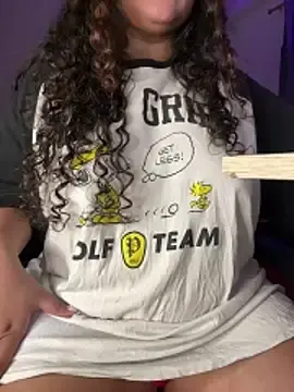 CurlyGirl_1  live sex cam