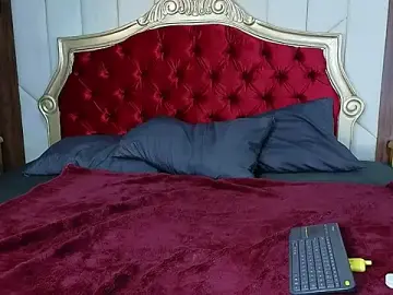 ElyWren  live sex cam