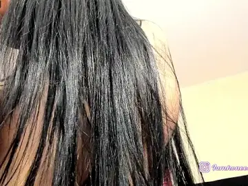 Thedollhoney  live sex cam