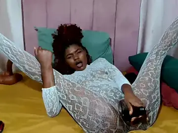 Tianaah  live sex cam