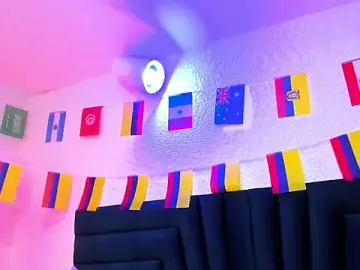 VictoriaRouge_  live sex cam