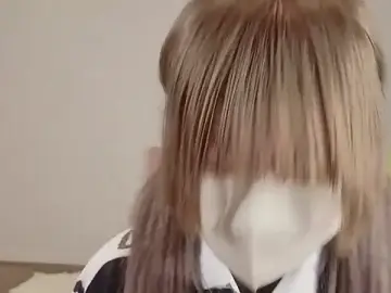 Mamu_7  live sex cam