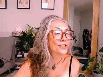 Sunnie_dayz  live sex cam