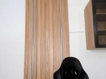 Emma_jonness  live sex cam