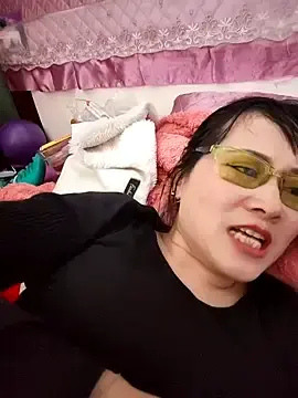 Ruru-555  live sex cam