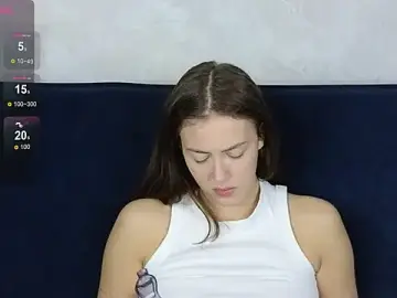 SaraMoren0  live sex cam