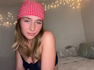 Addisonn3  live sex cam