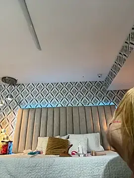 Chiarabonds  live sex cam