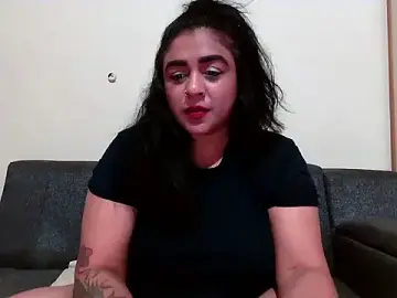 Indianishkq7  live sex cam