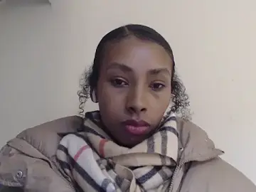 Naomii  live sex cam