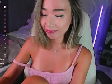 Sensualily  live sex cam