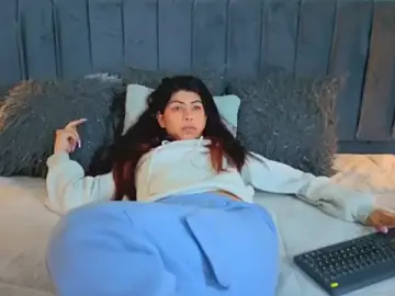 Cassie_bloom  live sex cam