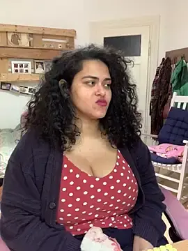 Curvydesifromgermany  live sex cam