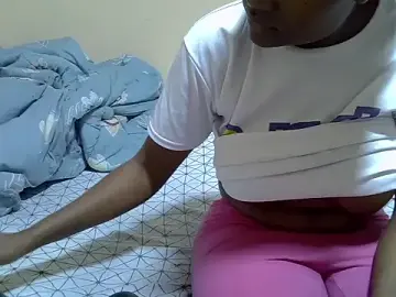 Darkchocolatequeen  live sex cam