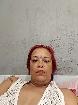 Ravenah  live sex cam