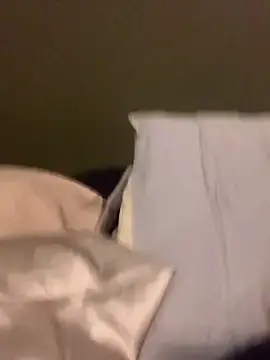 Sbitties  live sex cam