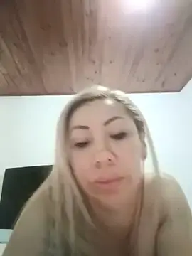 Coral_smitth  live sex cam