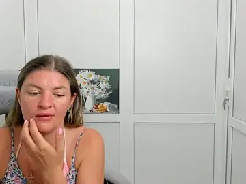 MiaSummerr_  live sex cam