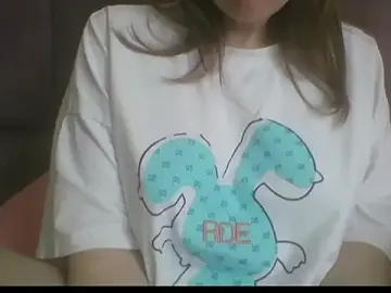 Sladkiegubki  live sex cam