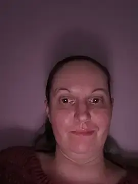 BustyLadyAlma  live sex cam