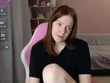 CassieJuice69  live sex cam