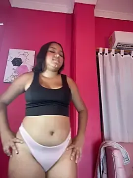 KiraReign  live sex cam