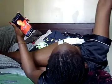 Chichii-  live sex cam
