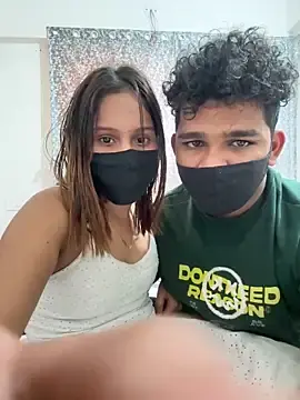 Cutie_Shruti  live sex cam