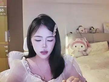 Jolie-22  live sex cam