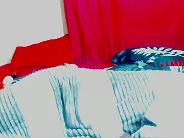 Juicyasss35xx  live sex cam