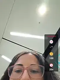MirandaSingle  live sex cam